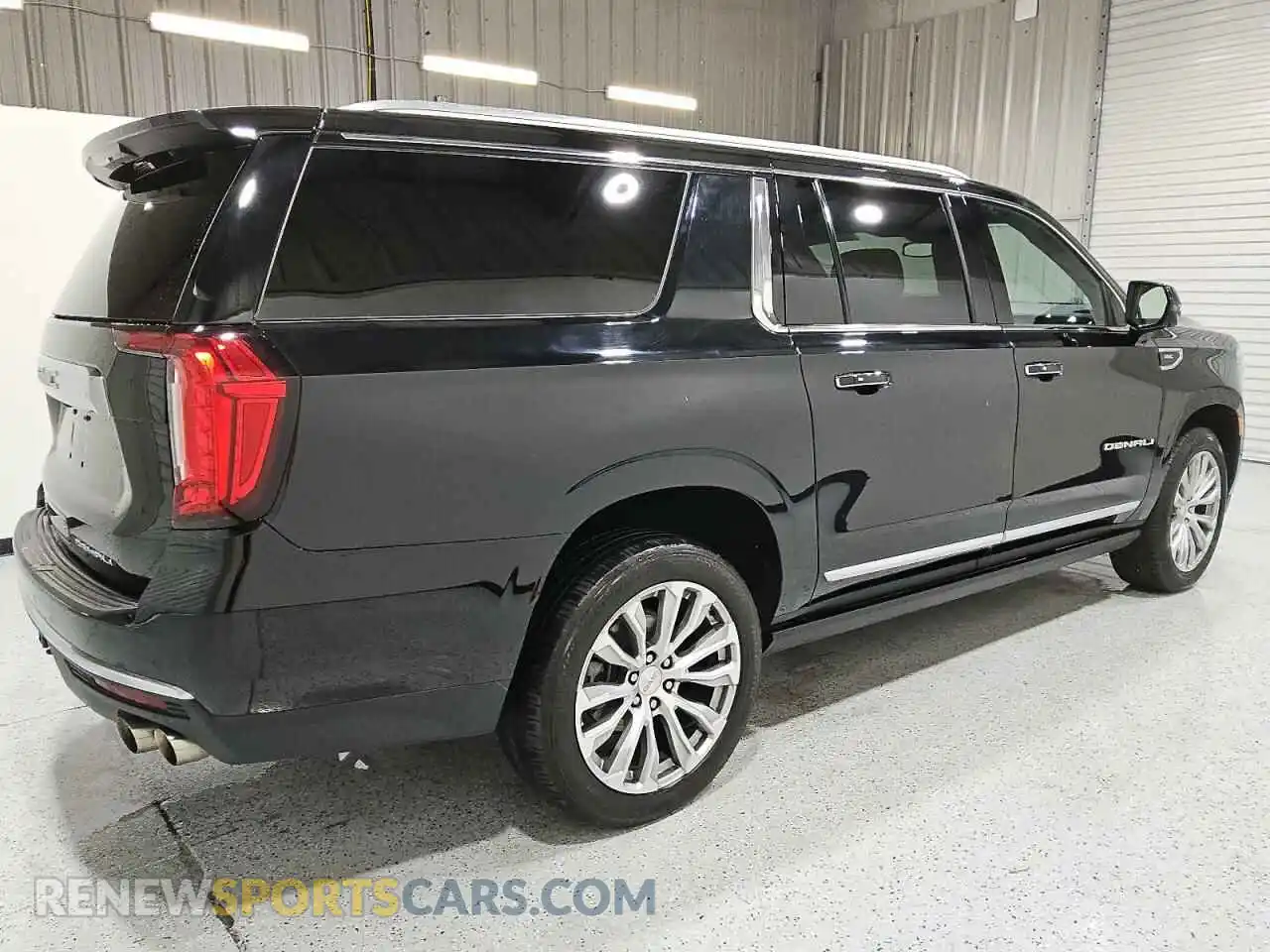 3 Photograph of a damaged car 1GKS1JKL9PR209119 GMC YUKON 2023
