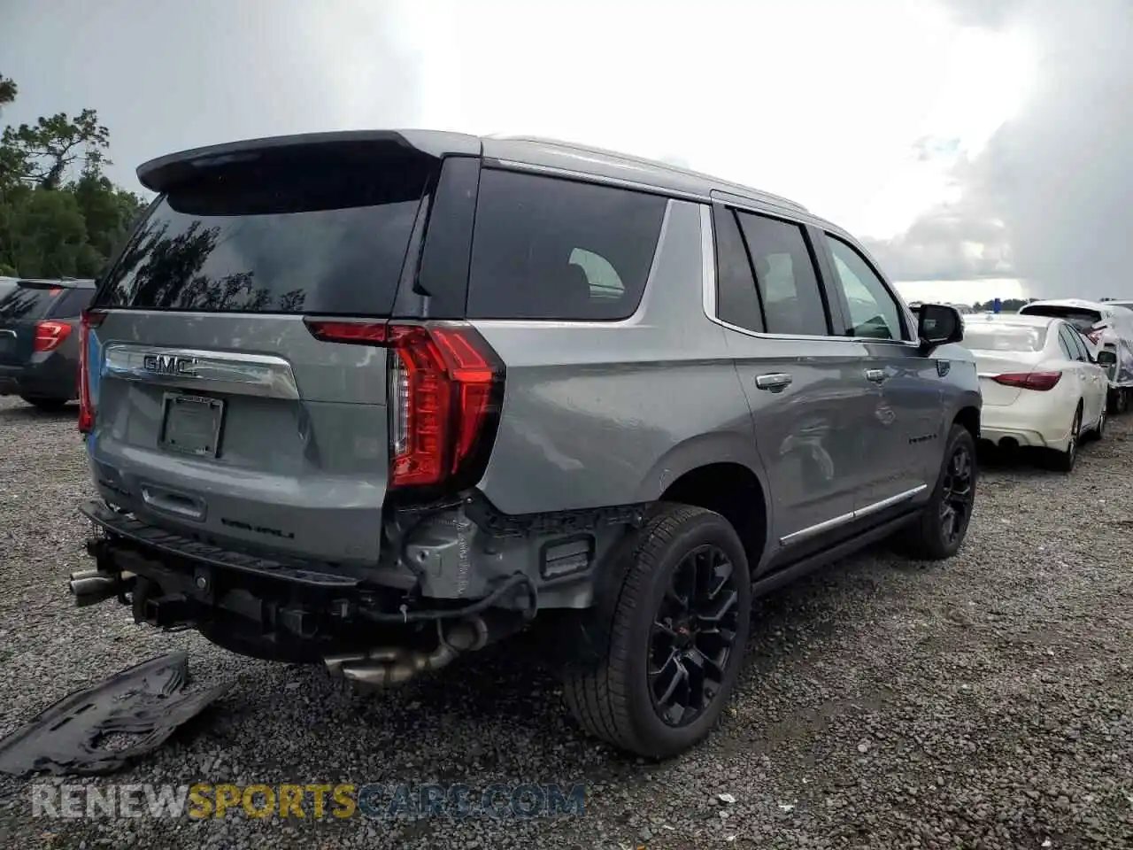 3 Photograph of a damaged car 1GKS2DKL1PR339345 GMC YUKON 2023