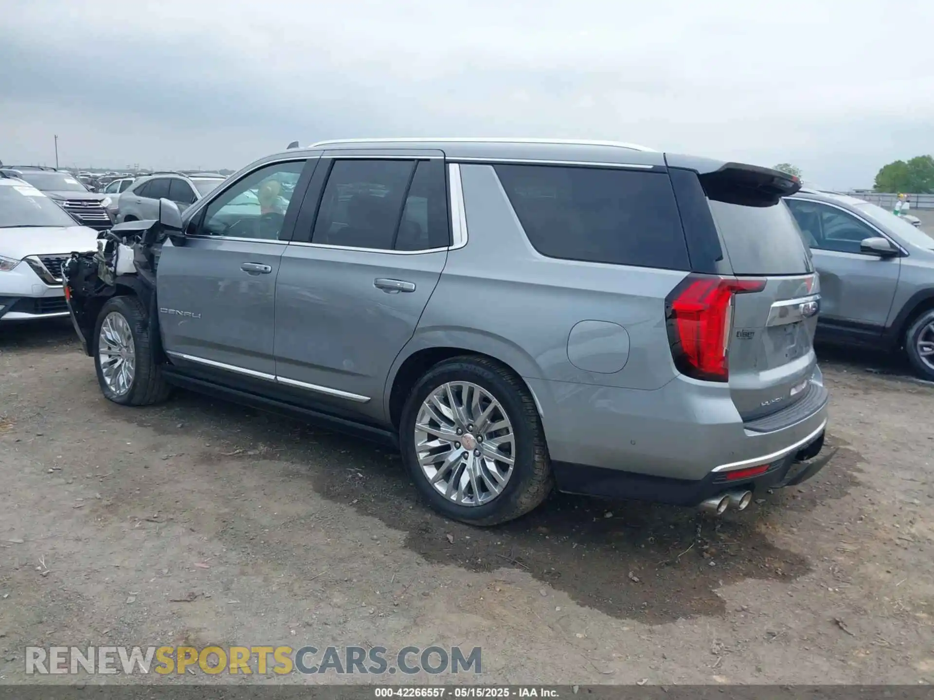 3 Photograph of a damaged car 1GKS2DKL2PR516372 GMC YUKON 2023