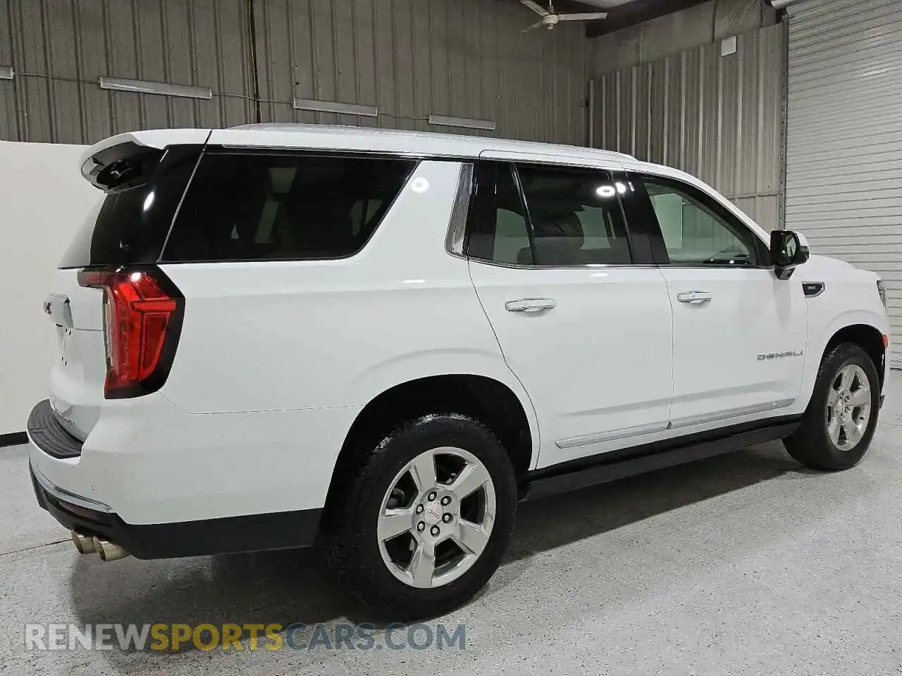 3 Photograph of a damaged car 1GKS2DKL3PR391754 GMC YUKON 2023