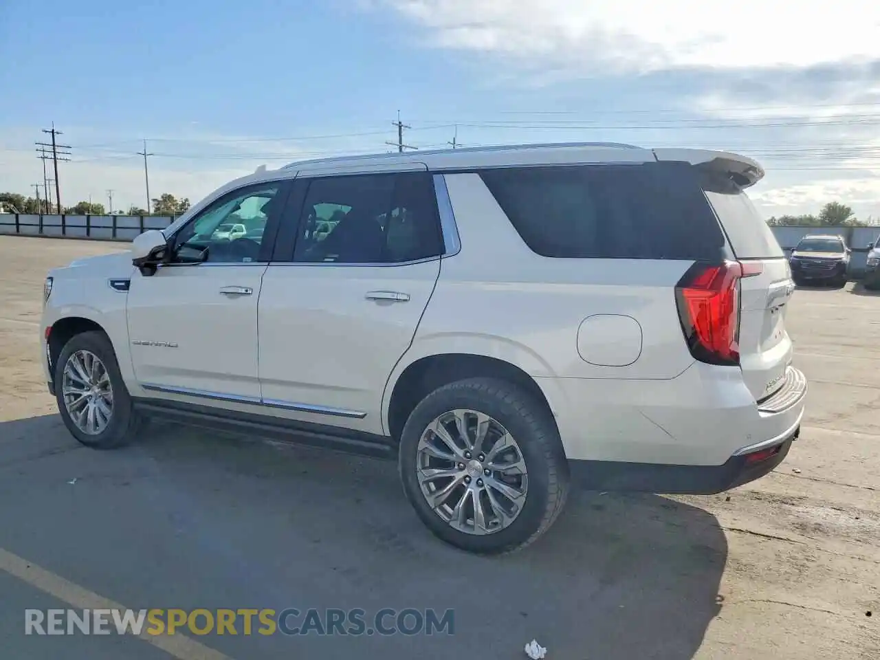 2 fotografías del automóvil dañado 1GKS2DKT9PR324382 GMC YUKON 2023