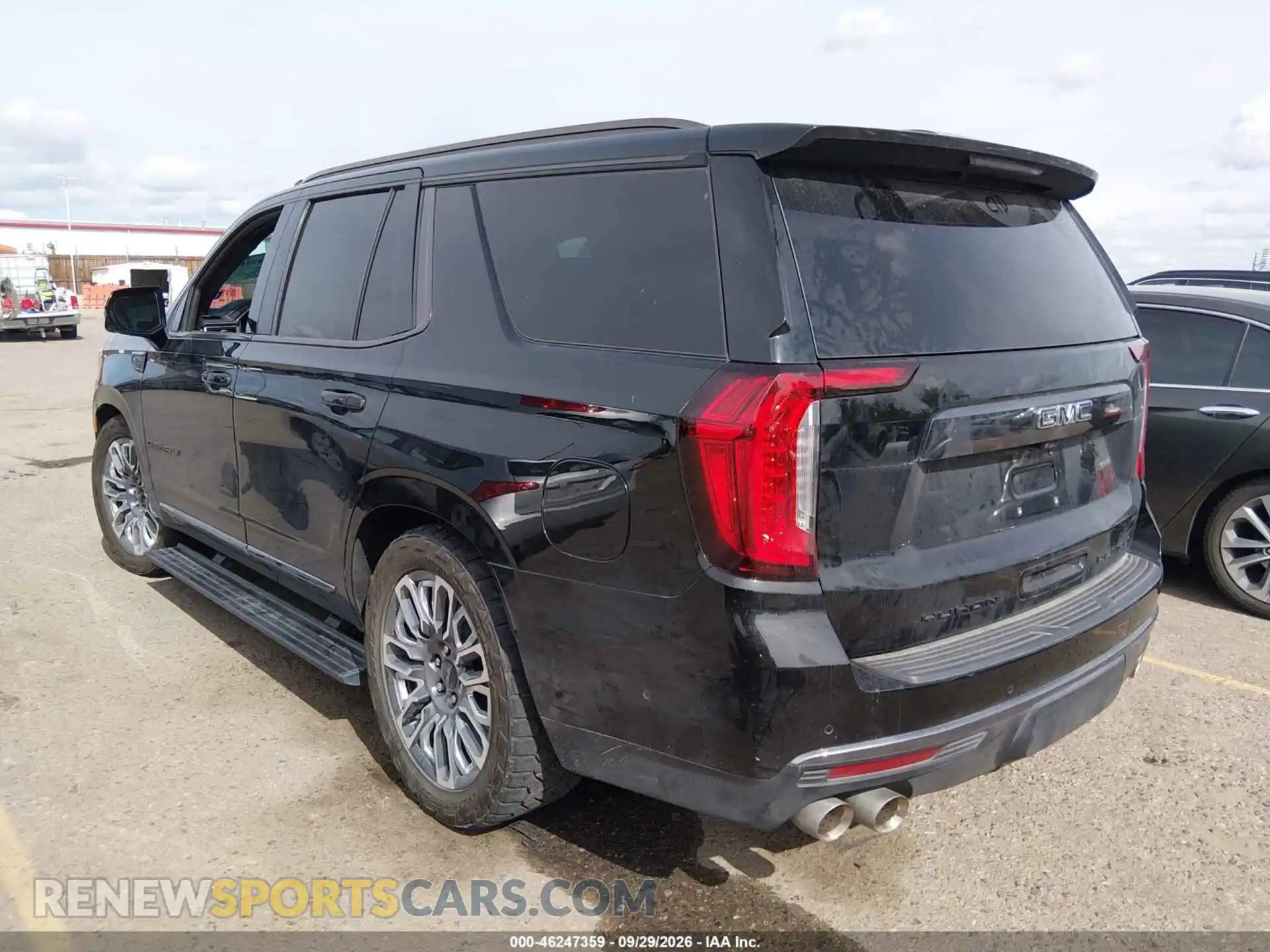 3 fotografías del automóvil dañado 1GKS2EKL3PR239446 GMC YUKON 2023