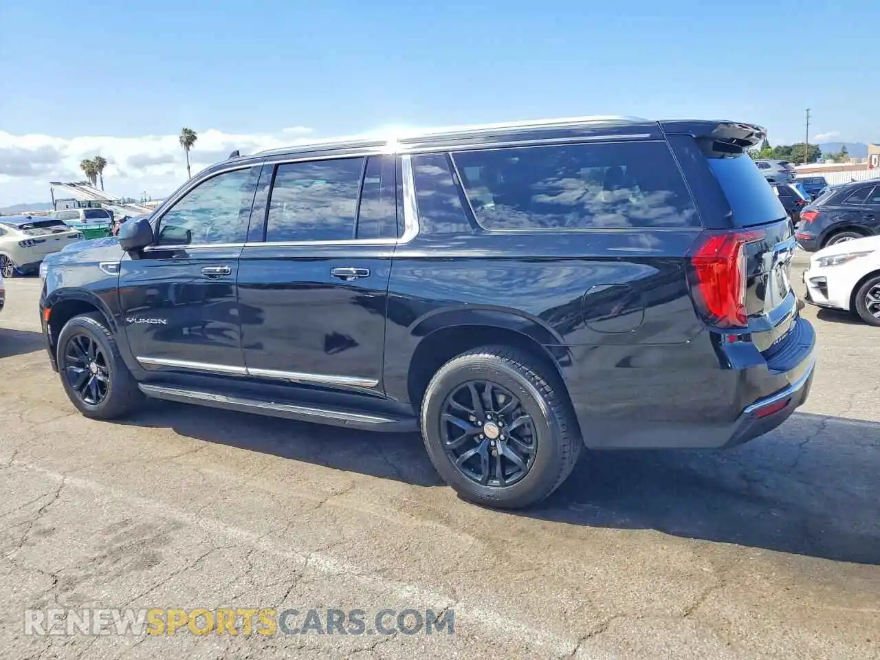2 Photograph of a damaged car 1GKS2GKDXPR180058 GMC YUKON 2023