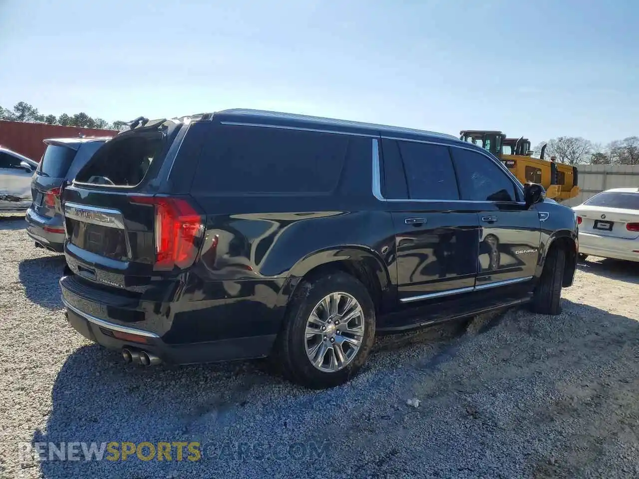 3 Photograph of a damaged car 1GKS2JKL4PR148100 GMC YUKON 2023