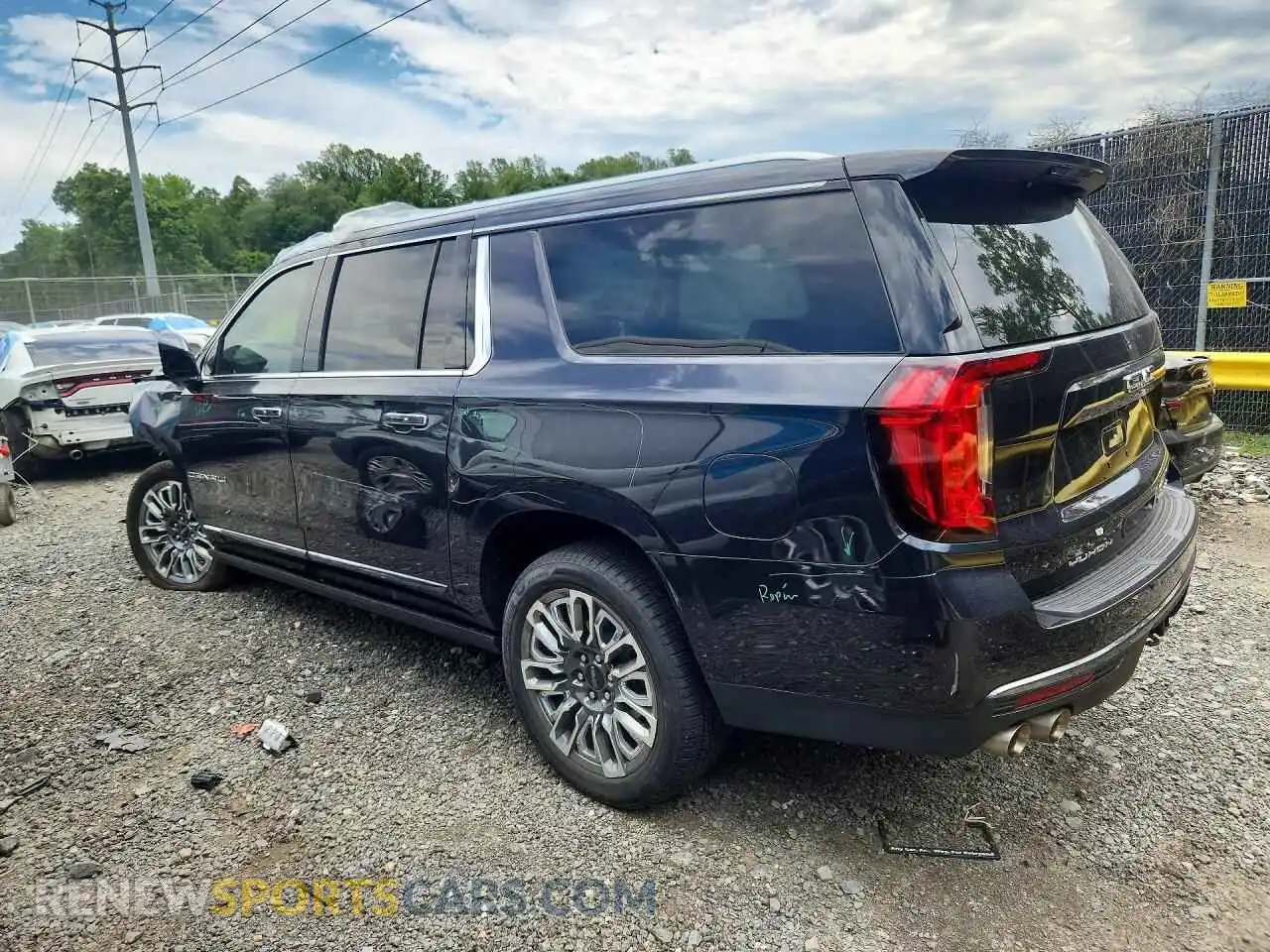 2 fotografías del automóvil dañado 1GKS2KKL9PR333555 GMC YUKON 2023