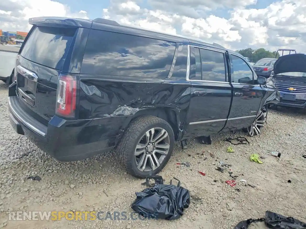3 Photograph of a damaged car 1GKS2HKJ1JR206436 GMC YUKON 2024