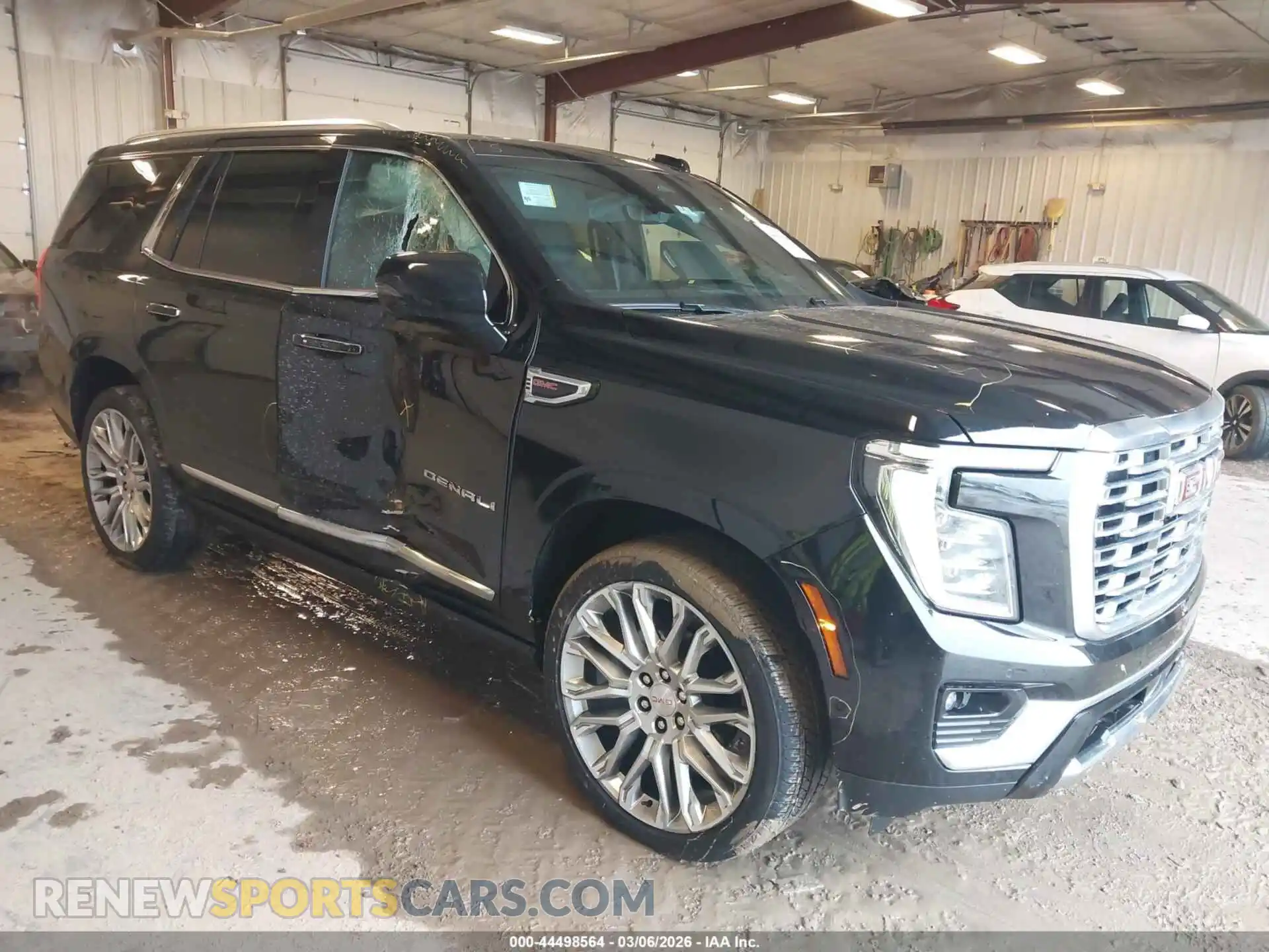 1 Фотография поврежденного автомобиля 1GKS2DRL5SR332977 GMC YUKON 2025
