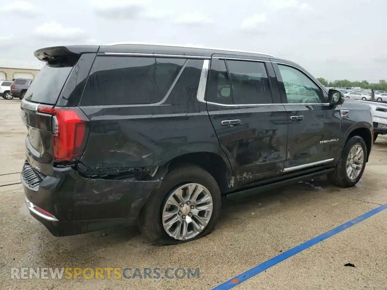 3 Photograph of a damaged car 1GKS2DRLXSR130636 GMC YUKON 2025