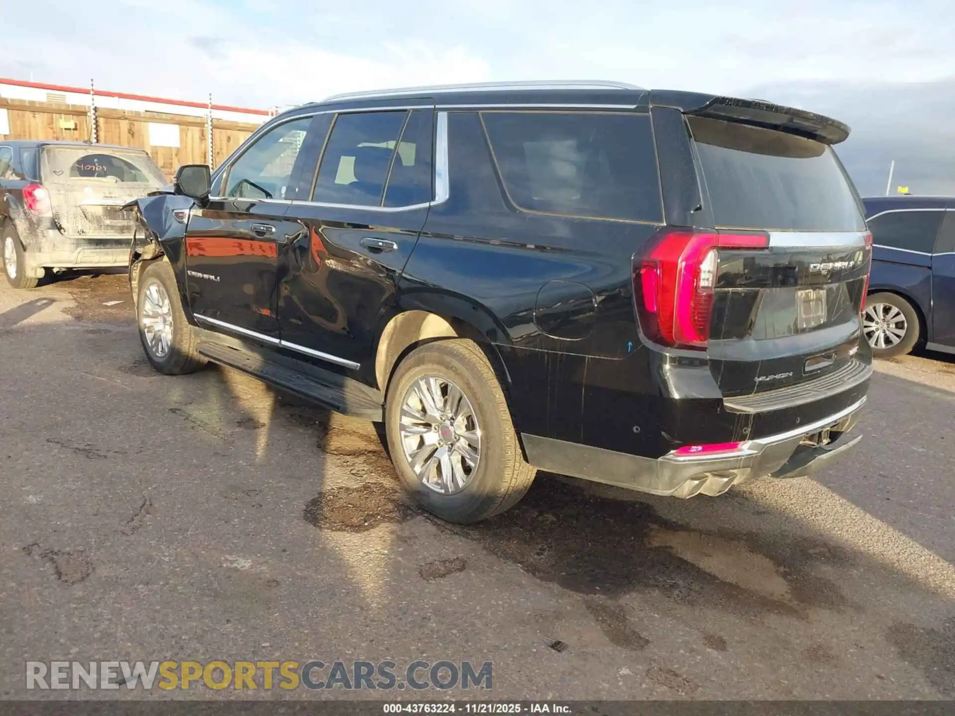 3 fotografías del automóvil dañado 1GKS2DRLXSR191596 GMC YUKON 2025