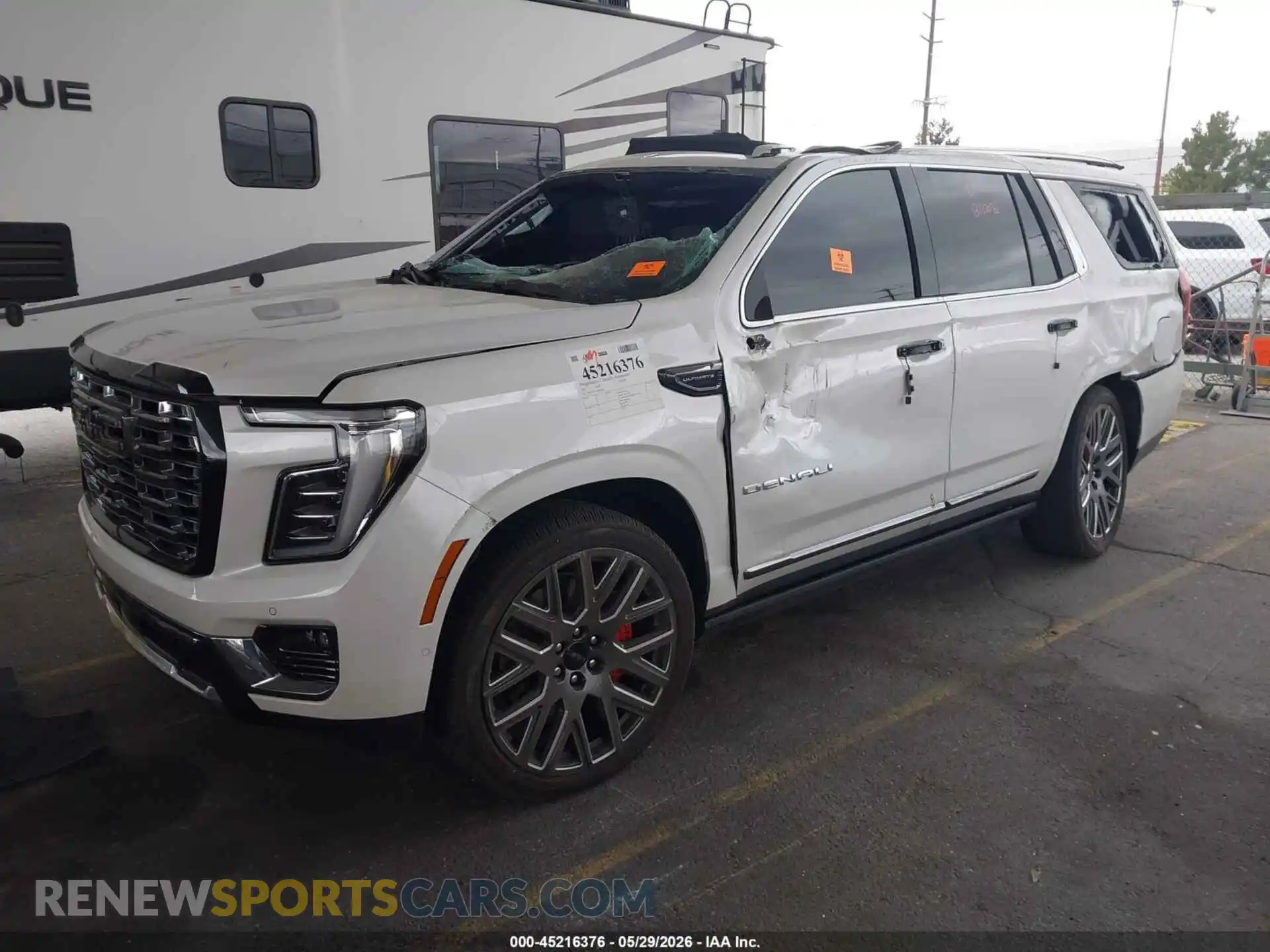 2 fotografías del automóvil dañado 1GKS2ERL1SR347093 GMC YUKON 2025
