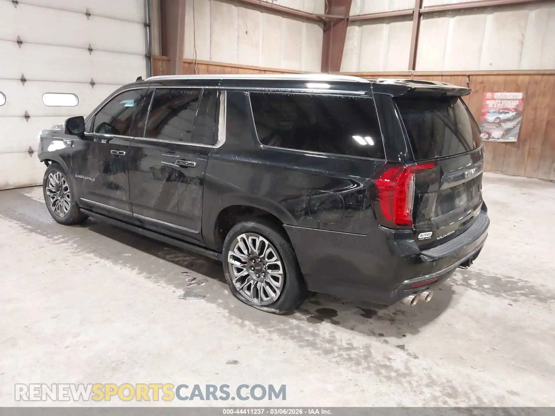 3 Photograph of a damaged car 1GKS2KKL4PR189879 GMC YUKON XL 2023