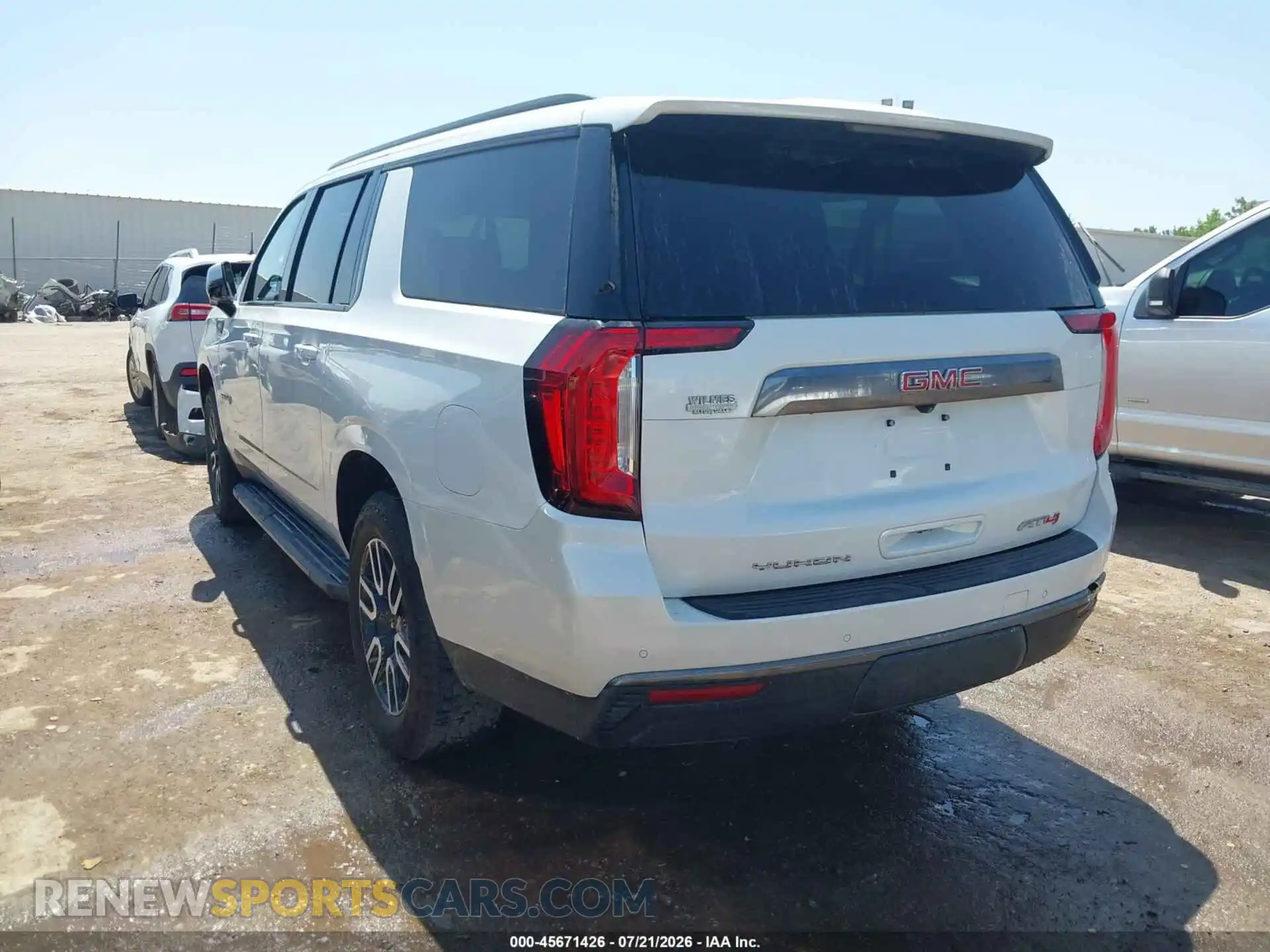 3 Фотография поврежденного автомобиля 1GKS2HKD1RR171936 GMC YUKON XL 2024