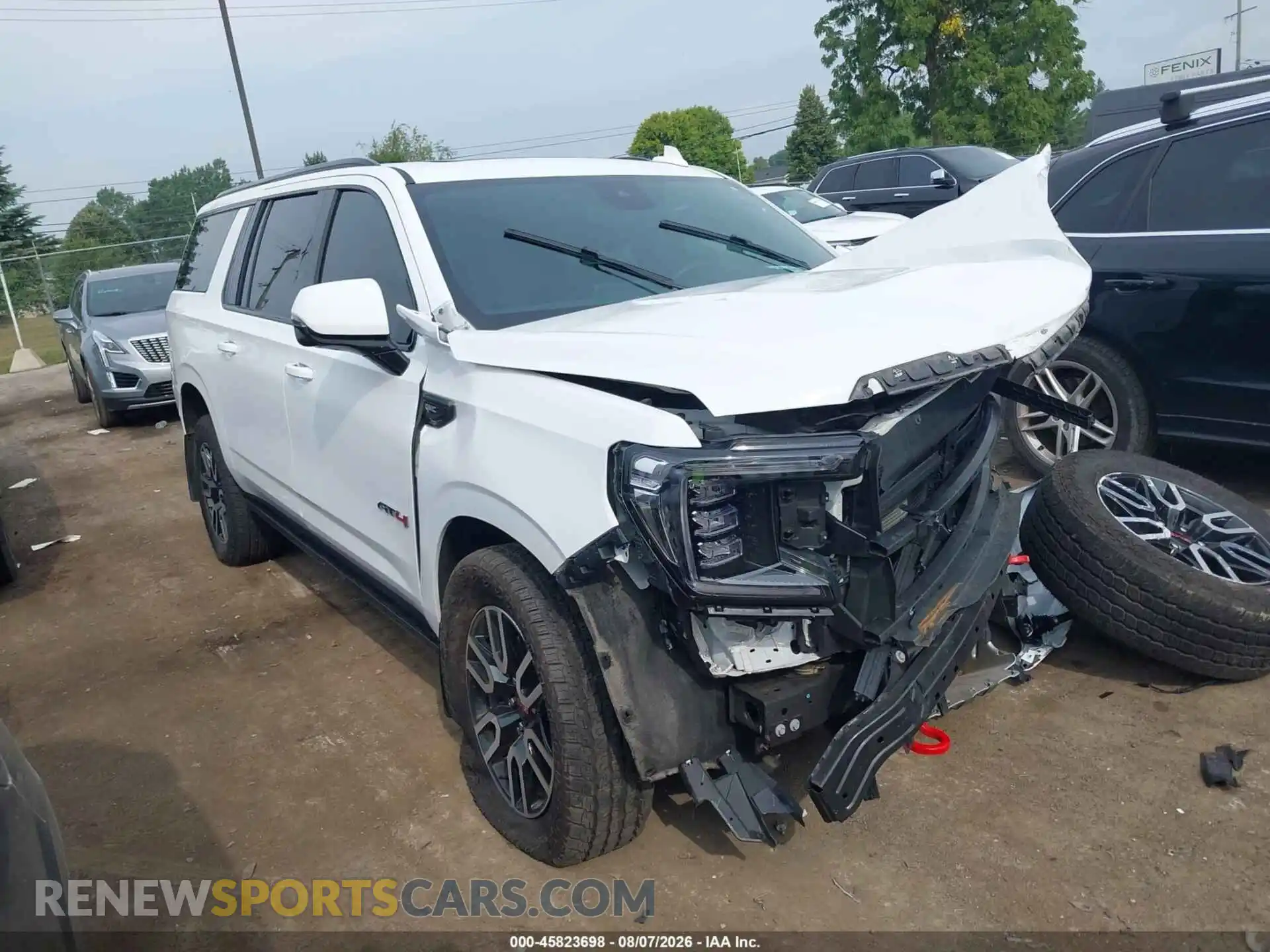 1 Фотография поврежденного автомобиля 1GKS2HKL2RR385745 GMC YUKON XL 2024