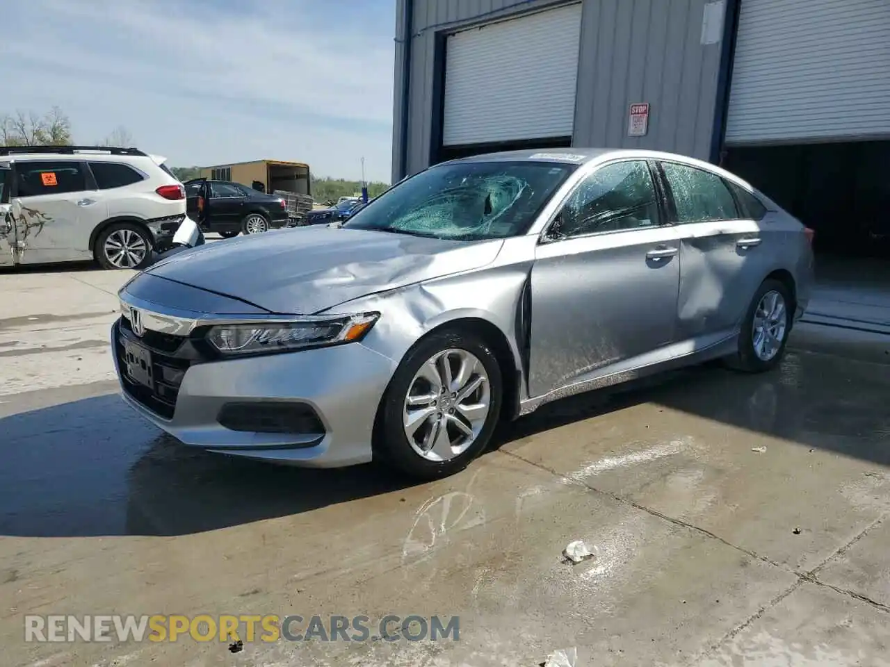 1 Фотография поврежденного автомобиля 1HGCV1F11KA045211 HONDA ACCORD 2019