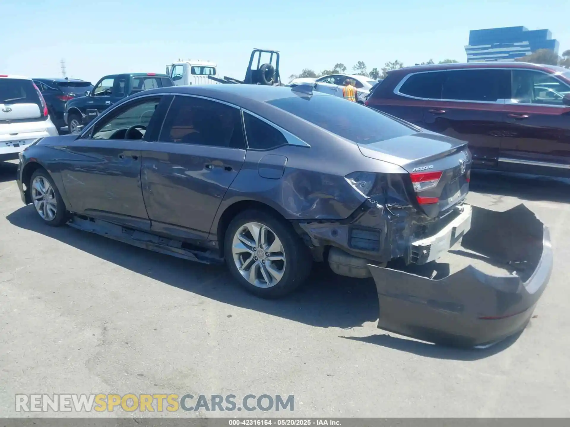 3 fotografías del automóvil dañado 1HGCV1F18KA076925 HONDA ACCORD 2019