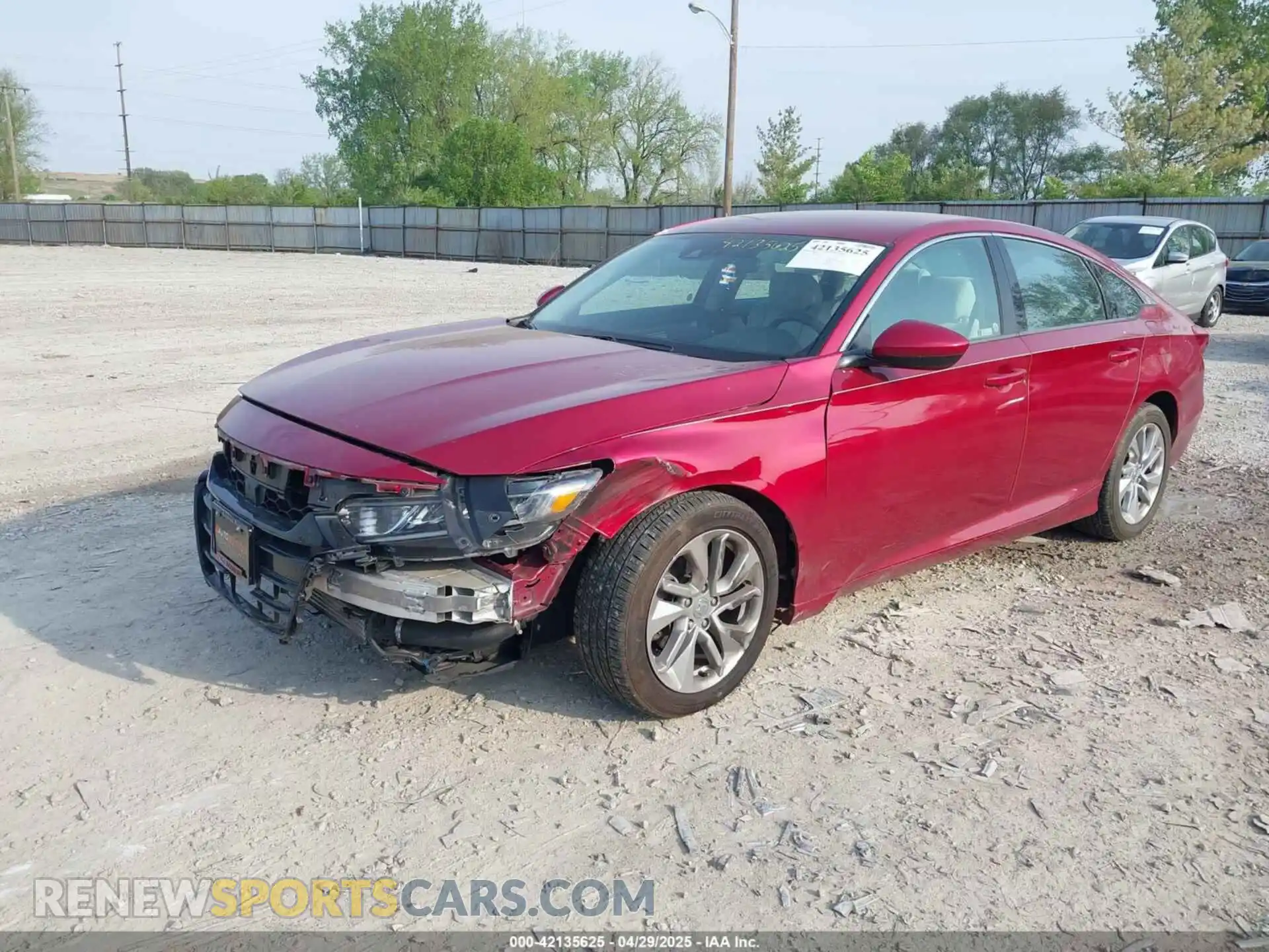 2 fotografías del automóvil dañado 1HGCV1F19KA083270 HONDA ACCORD 2019