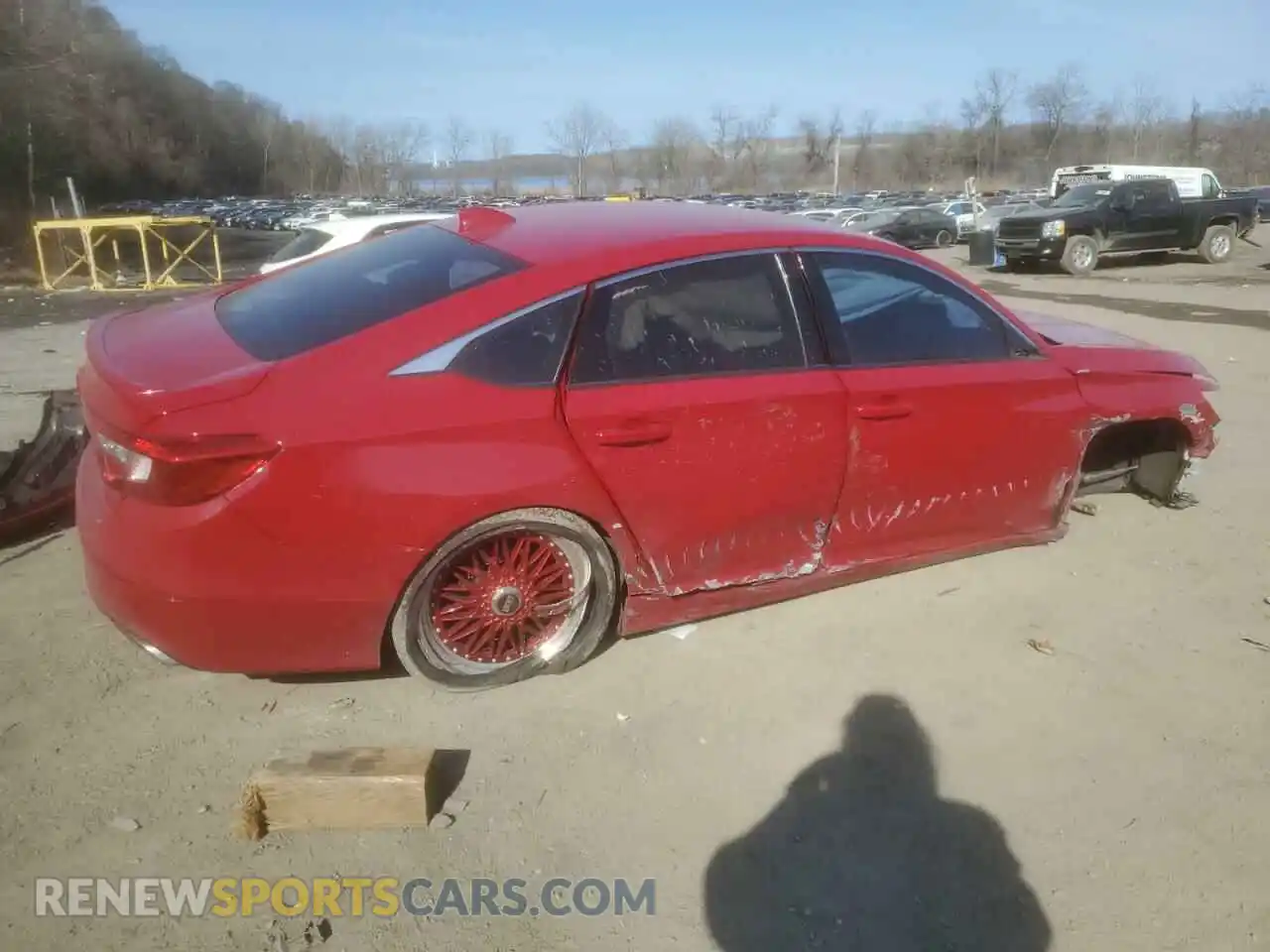 3 Photograph of a damaged car 1HGCV1F31KA159050 HONDA ACCORD 2019