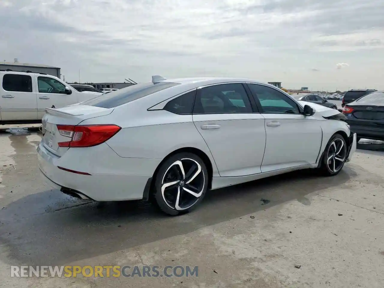 3 Photograph of a damaged car 1HGCV1F34KA079256 HONDA ACCORD 2019