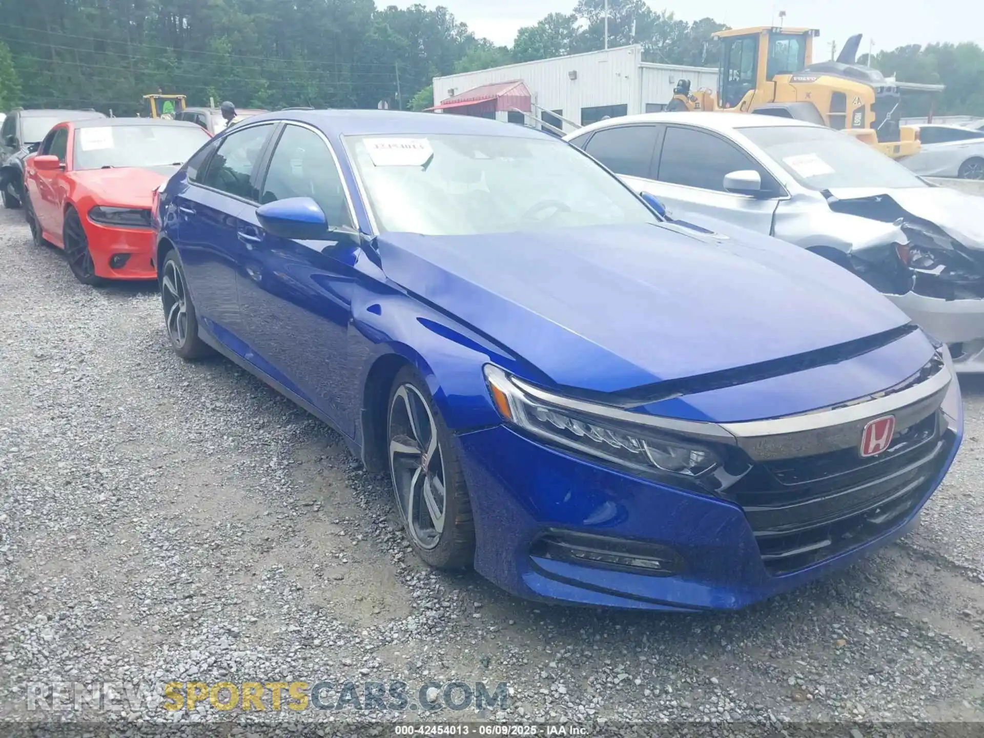 1 Photograph of a damaged car 1HGCV2F35KA015507 HONDA ACCORD 2019