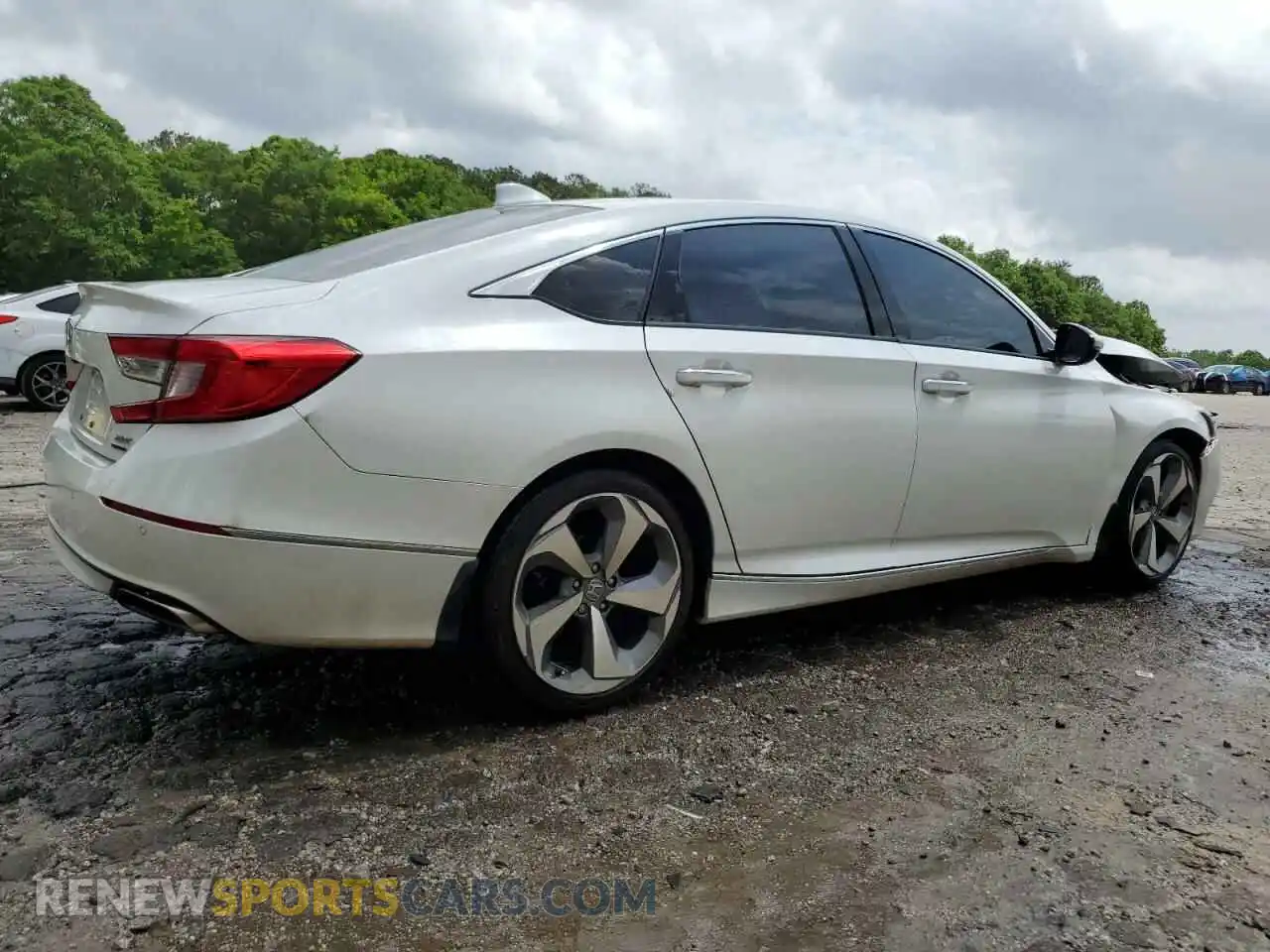 3 Photograph of a damaged car 1HGCV2F94KA033470 HONDA ACCORD 2019