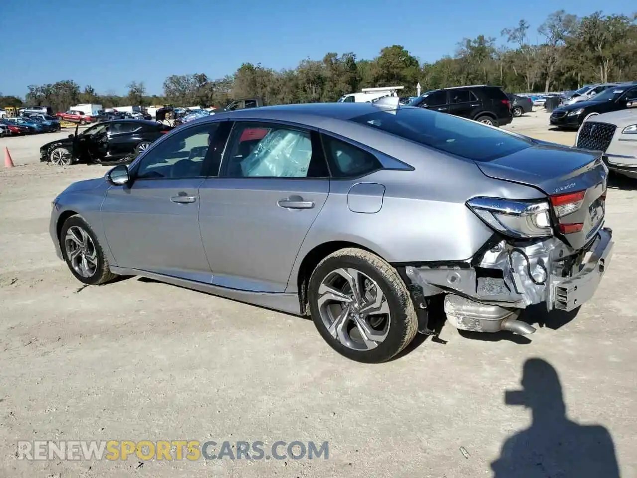 2 fotografías del automóvil dañado 1HGCV1F5XLA050797 HONDA ACCORD 2020