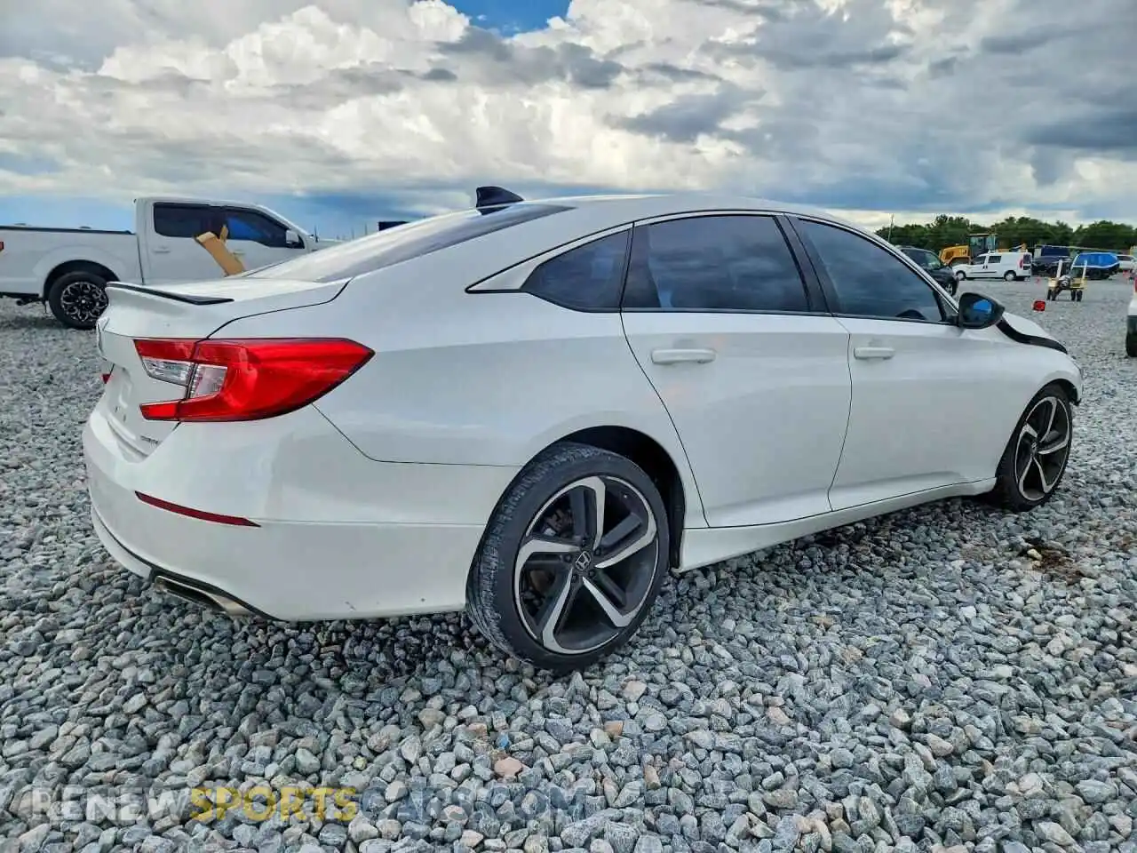 3 fotografías del automóvil dañado 1HGCV1F1XMA016647 HONDA ACCORD 2021
