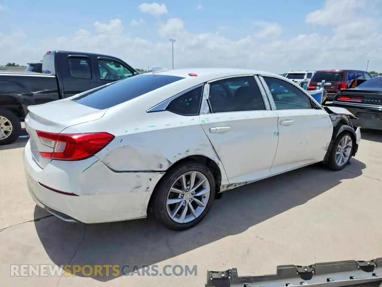 3 fotografías del automóvil dañado 1HGCV1F1XMA033920 HONDA ACCORD 2021