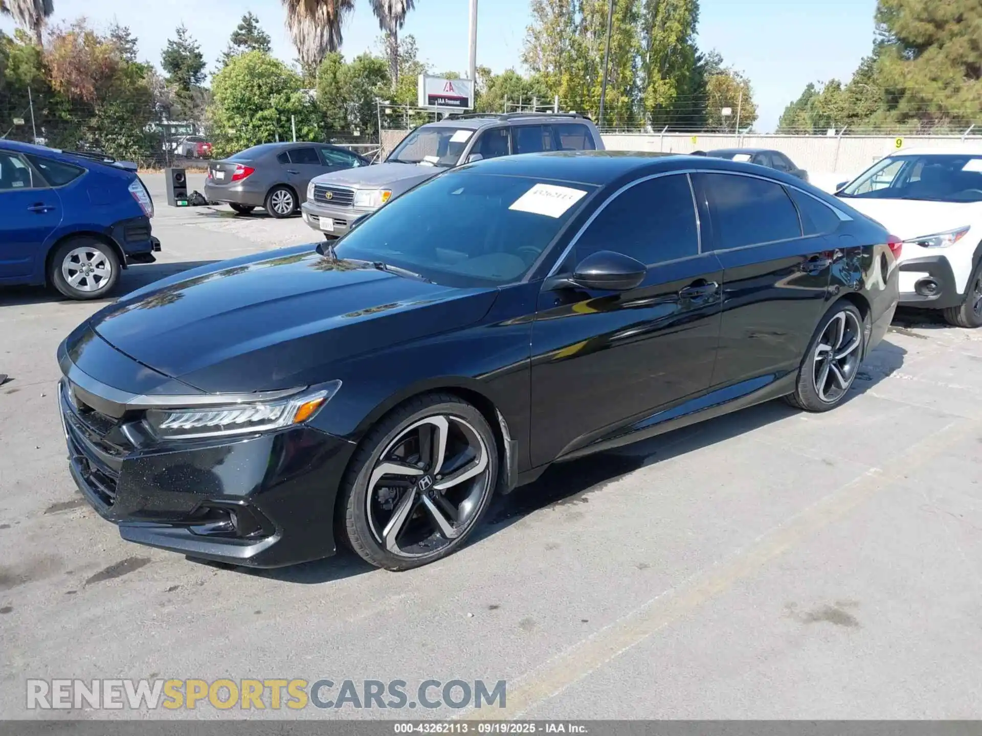 2 fotografías del automóvil dañado 1HGCV1F33MA003532 HONDA ACCORD 2021