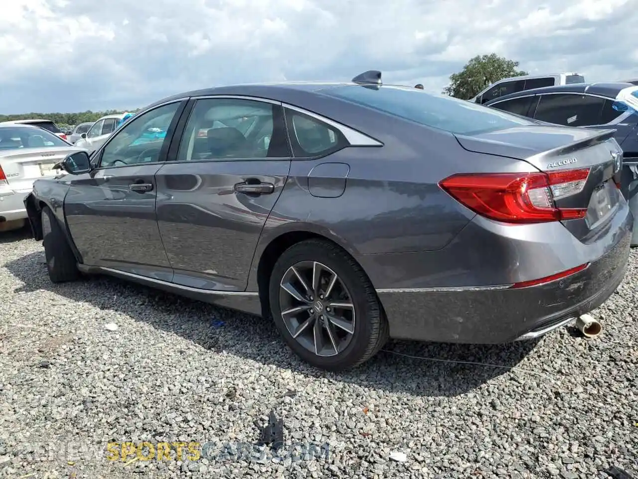 2 fotografías del automóvil dañado 1HGCV1F5XMA077242 HONDA ACCORD 2021