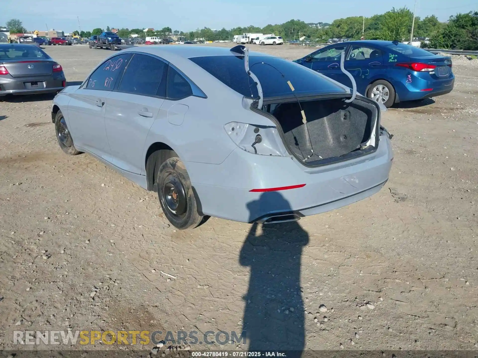 3 fotografías del automóvil dañado 1HGCV2F38MA025399 HONDA ACCORD 2021