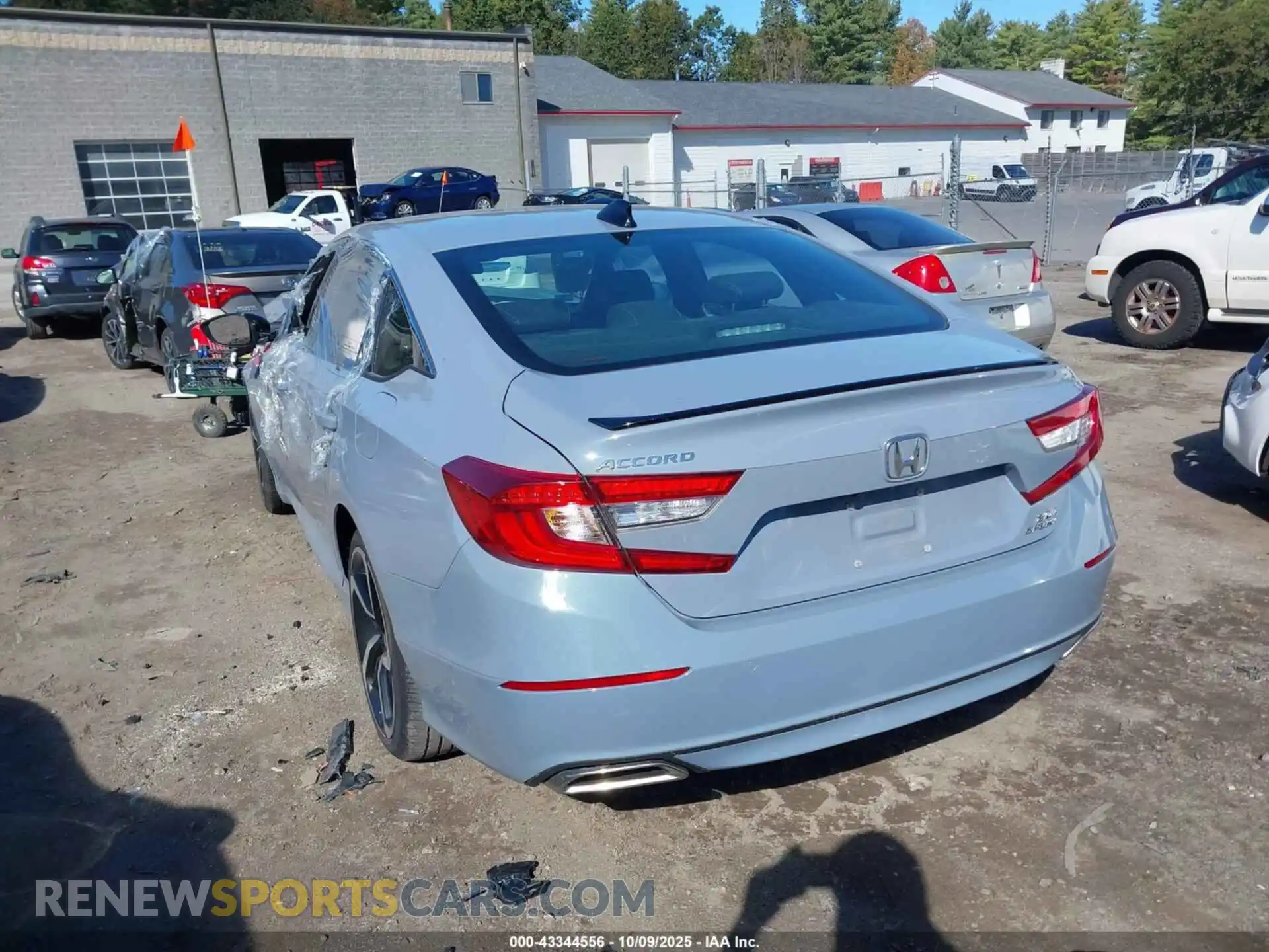 3 Photograph of a damaged car 1HGCV2F39MA008417 HONDA ACCORD 2021