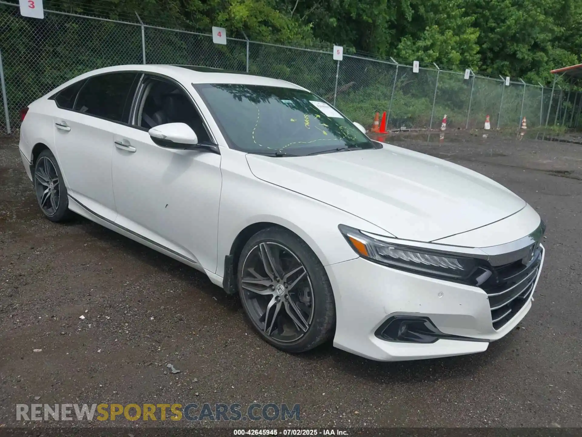 1 Photograph of a damaged car 1HGCV2F94MA016364 HONDA ACCORD 2021