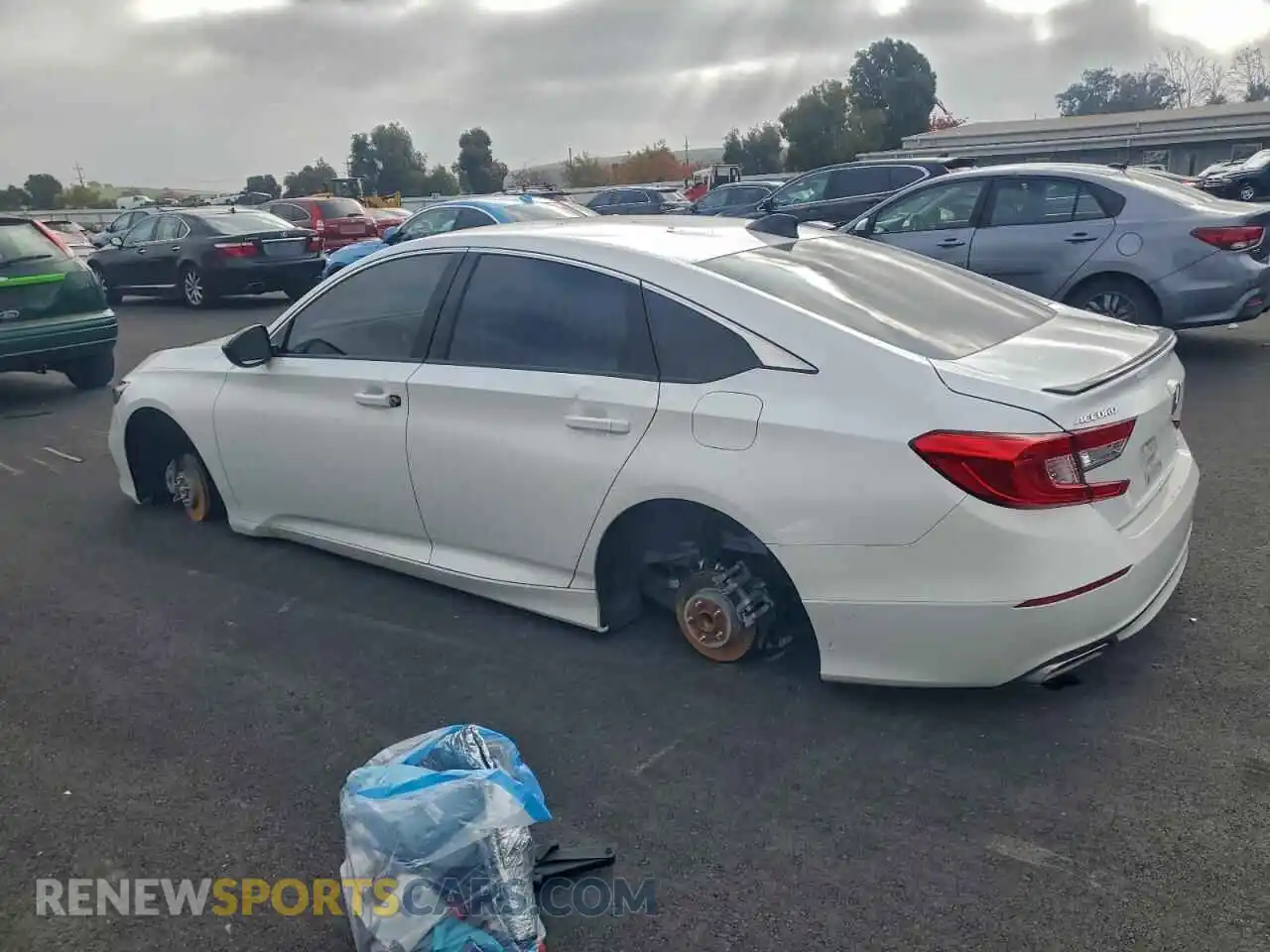 2 fotografías del automóvil dañado 1HGCV1F49NA102964 HONDA ACCORD 2022