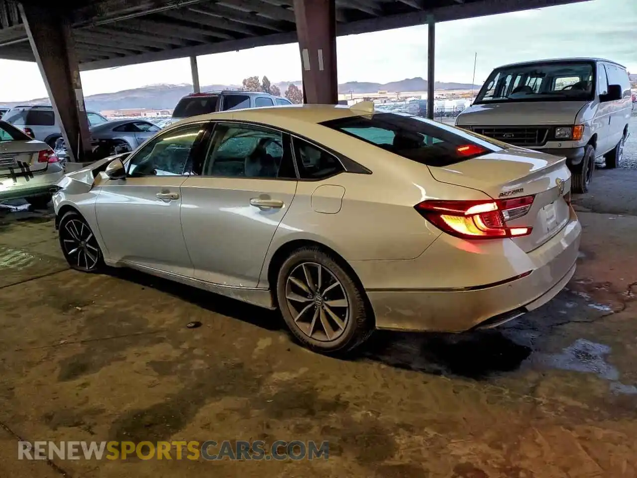 2 Фотография поврежденного автомобиля 1HGCV1F52NA040915 HONDA ACCORD 2022