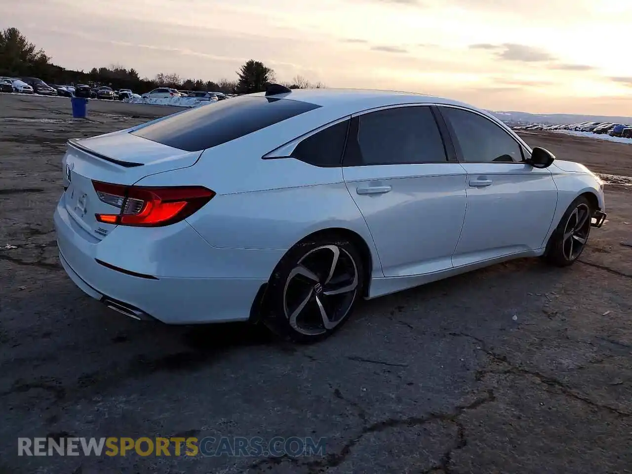 3 Photograph of a damaged car 1HGCV2F34NA005975 HONDA ACCORD 2022