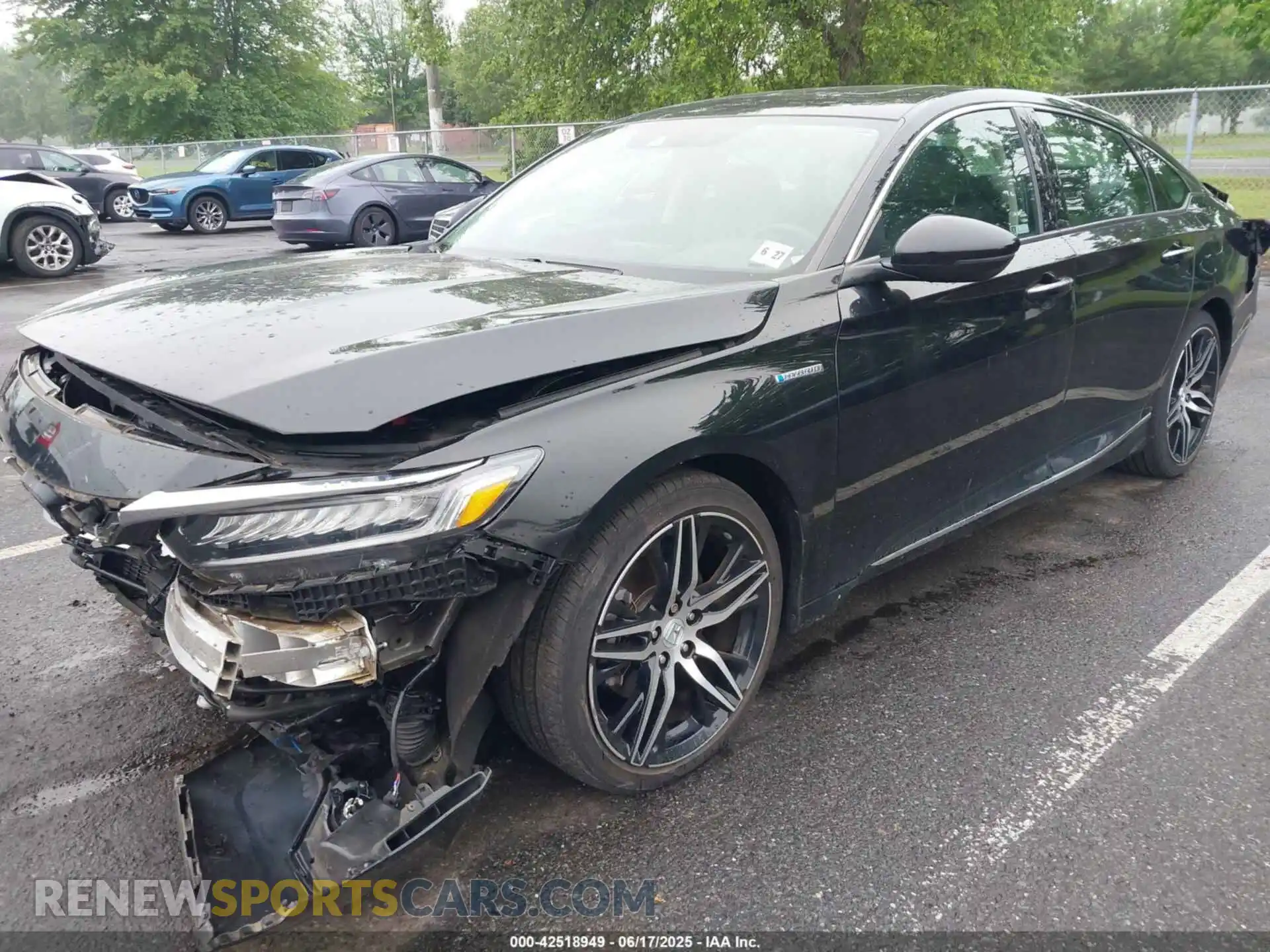 2 Photograph of a damaged car 1HGCV3F90NA026655 HONDA ACCORD 2022