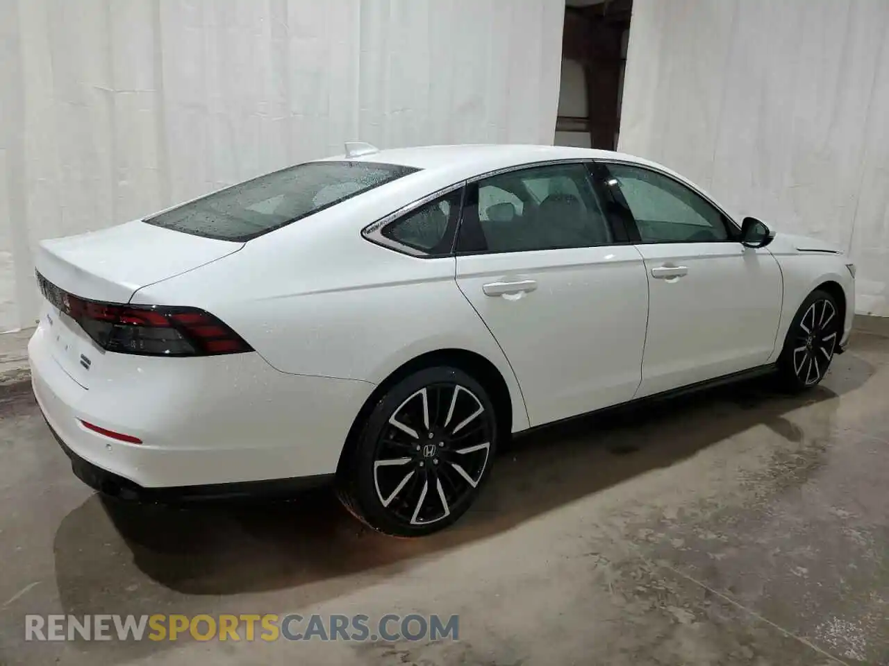 3 Фотография поврежденного автомобиля 1HGCY2F84RA035244 HONDA ACCORD 2024