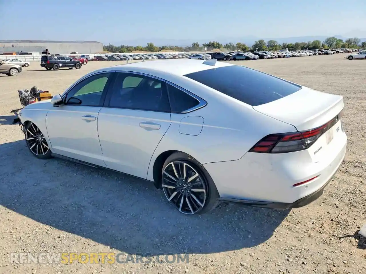 2 fotografías del automóvil dañado 1HGCY2F87RA036629 HONDA ACCORD 2024