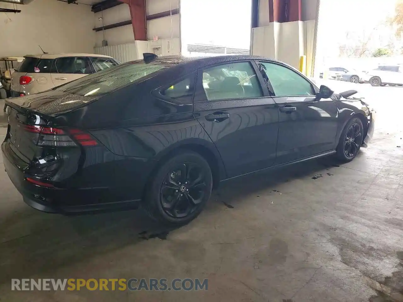 3 fotografías del automóvil dañado 1HGCY1F49SA003600 HONDA ACCORD 2025