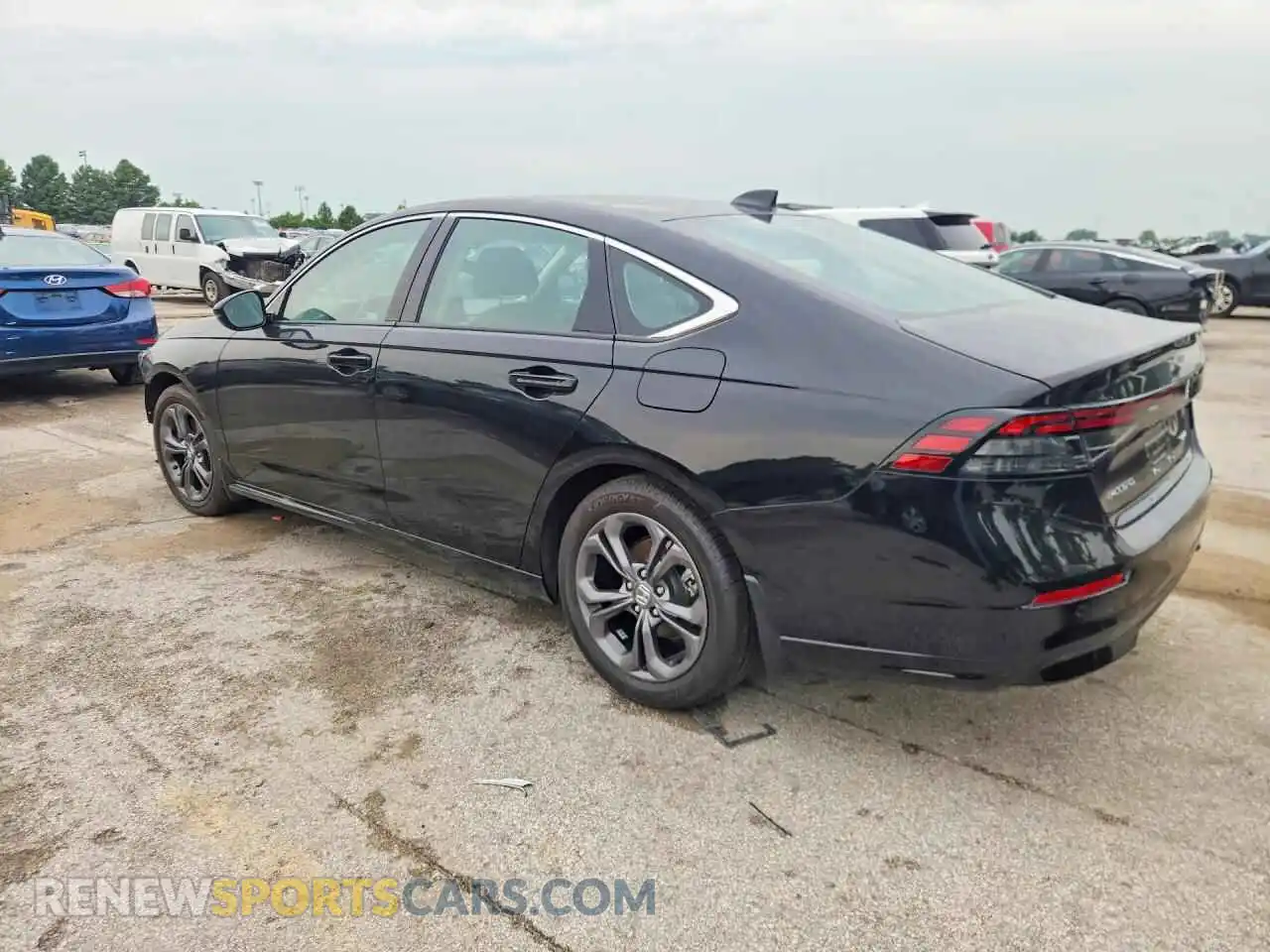 2 fotografías del automóvil dañado 1HGCY2F61SA077469 HONDA ACCORD 2025