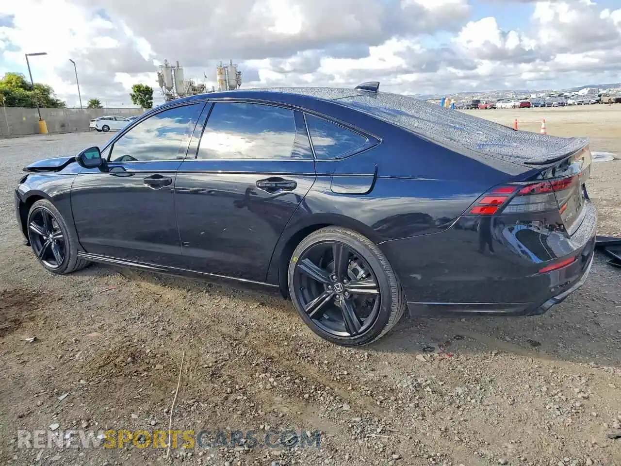 2 fotografías del automóvil dañado 1HGCY2F77SA095600 HONDA ACCORD 2025
