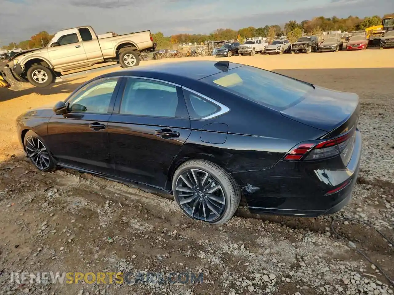 2 fotografías del automóvil dañado 1HGCY2F82SA070581 HONDA ACCORD 2025