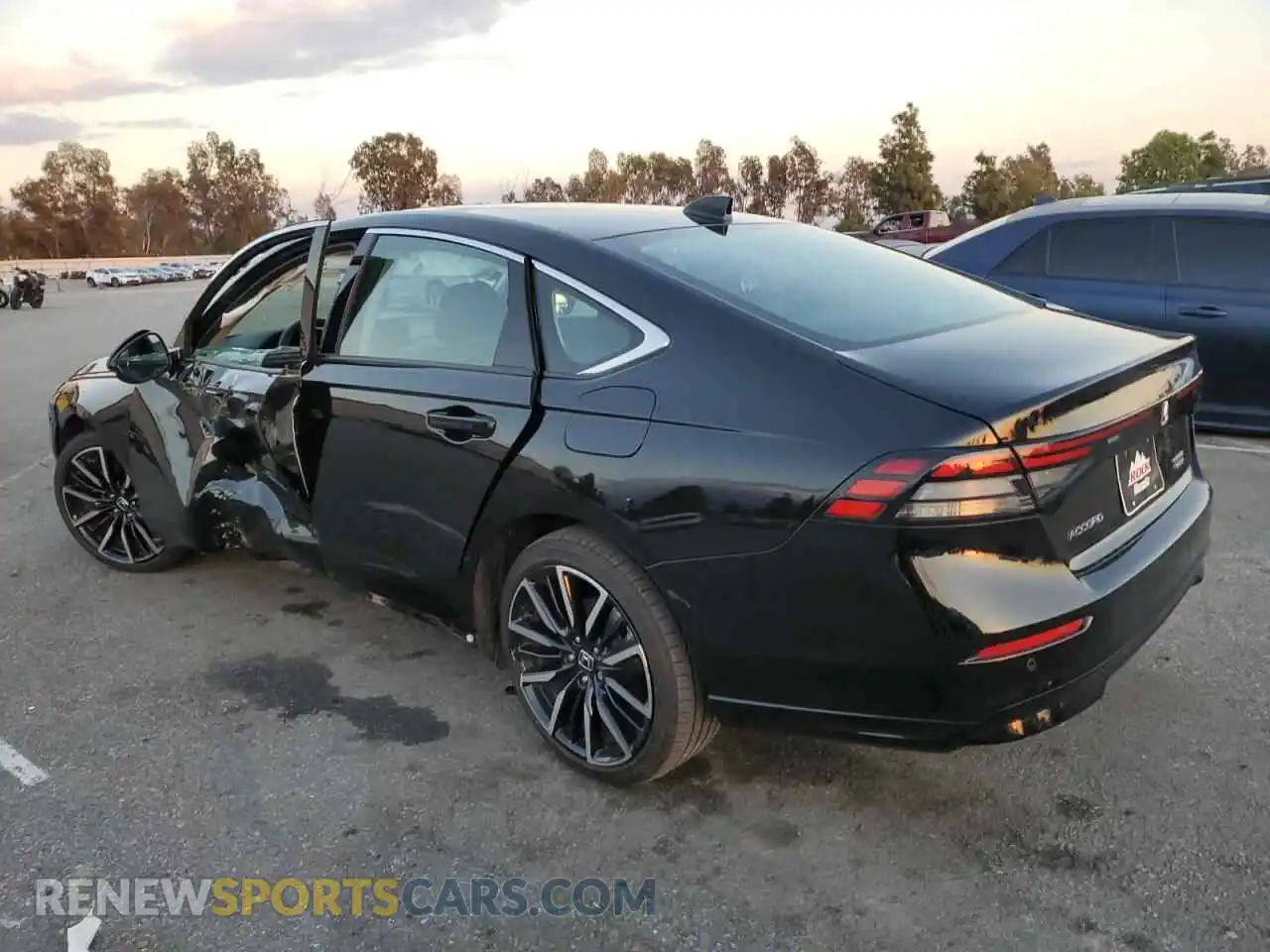 2 fotografías del automóvil dañado 1HGCY2F8XSA073597 HONDA ACCORD 2025