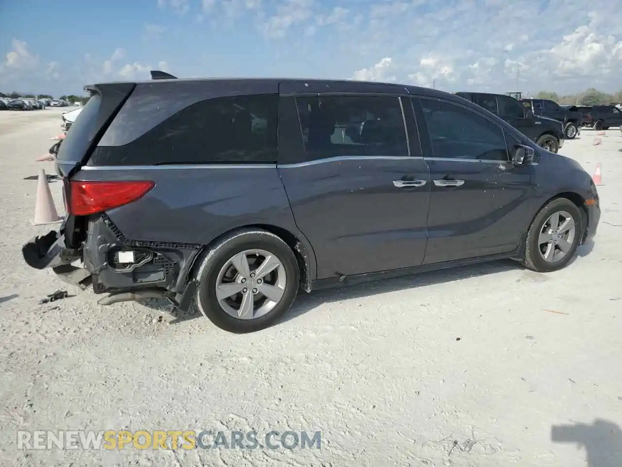 3 Photograph of a damaged car 5FNRL6H50KB010498 HONDA All Models 2019