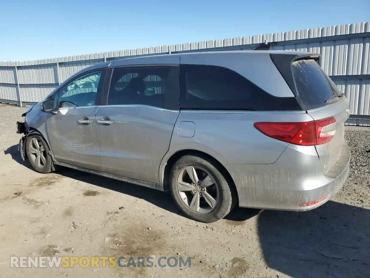 2 fotografías del automóvil dañado 5FNRL6H57KB032577 HONDA All Models 2019