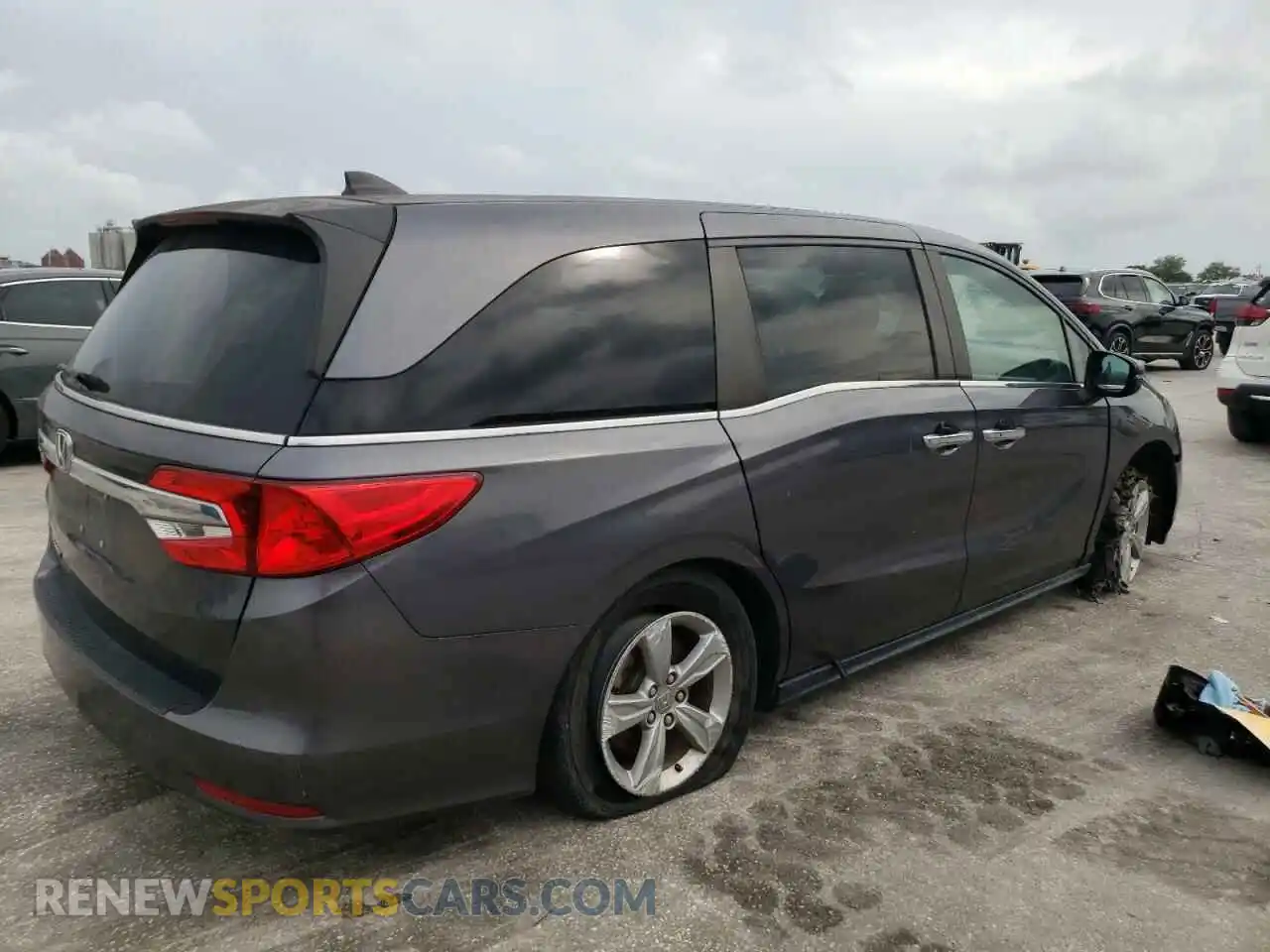 3 Photograph of a damaged car 5FNRL6H5XKB051169 HONDA All Models 2019