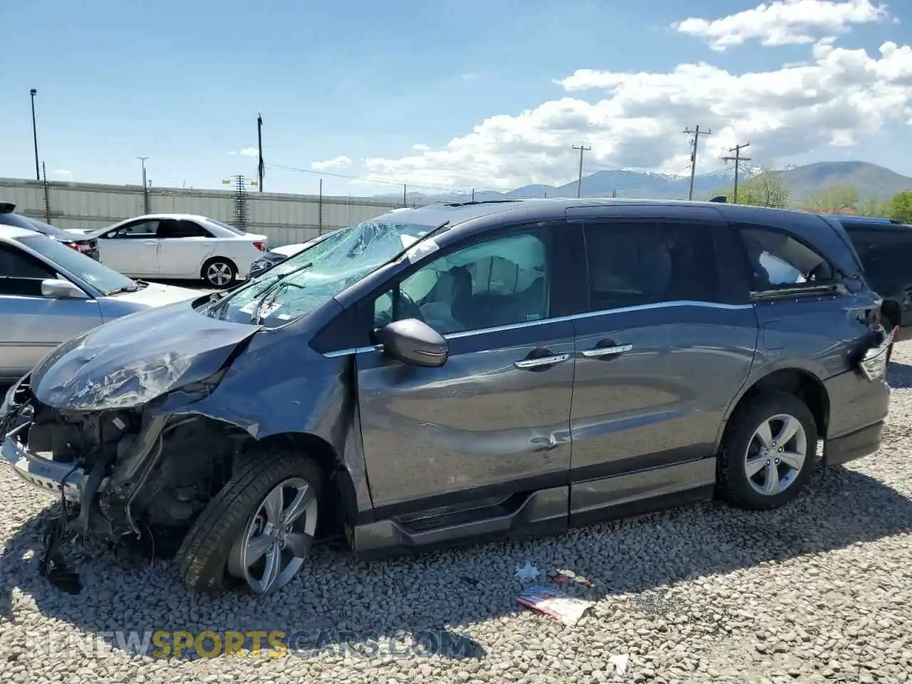 1 Photograph of a damaged car 5FNRL6H70KB037606 HONDA All Models 2019