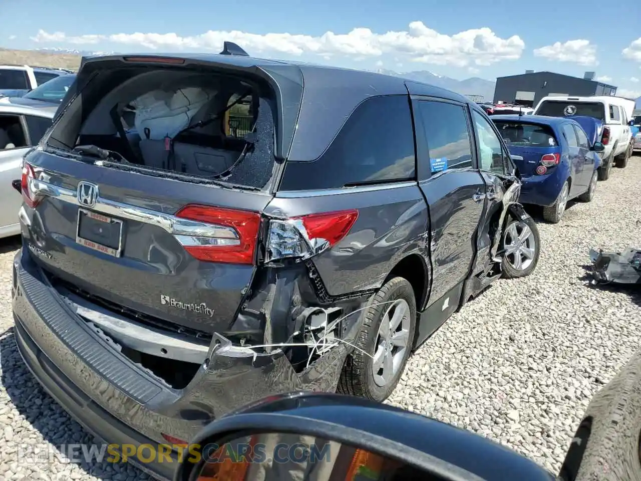 3 Photograph of a damaged car 5FNRL6H70KB037606 HONDA All Models 2019