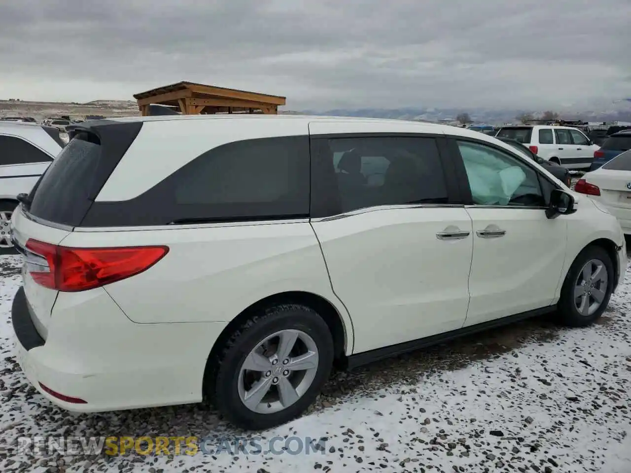3 Photograph of a damaged car 5FNRL6H72KB013260 HONDA All Models 2019