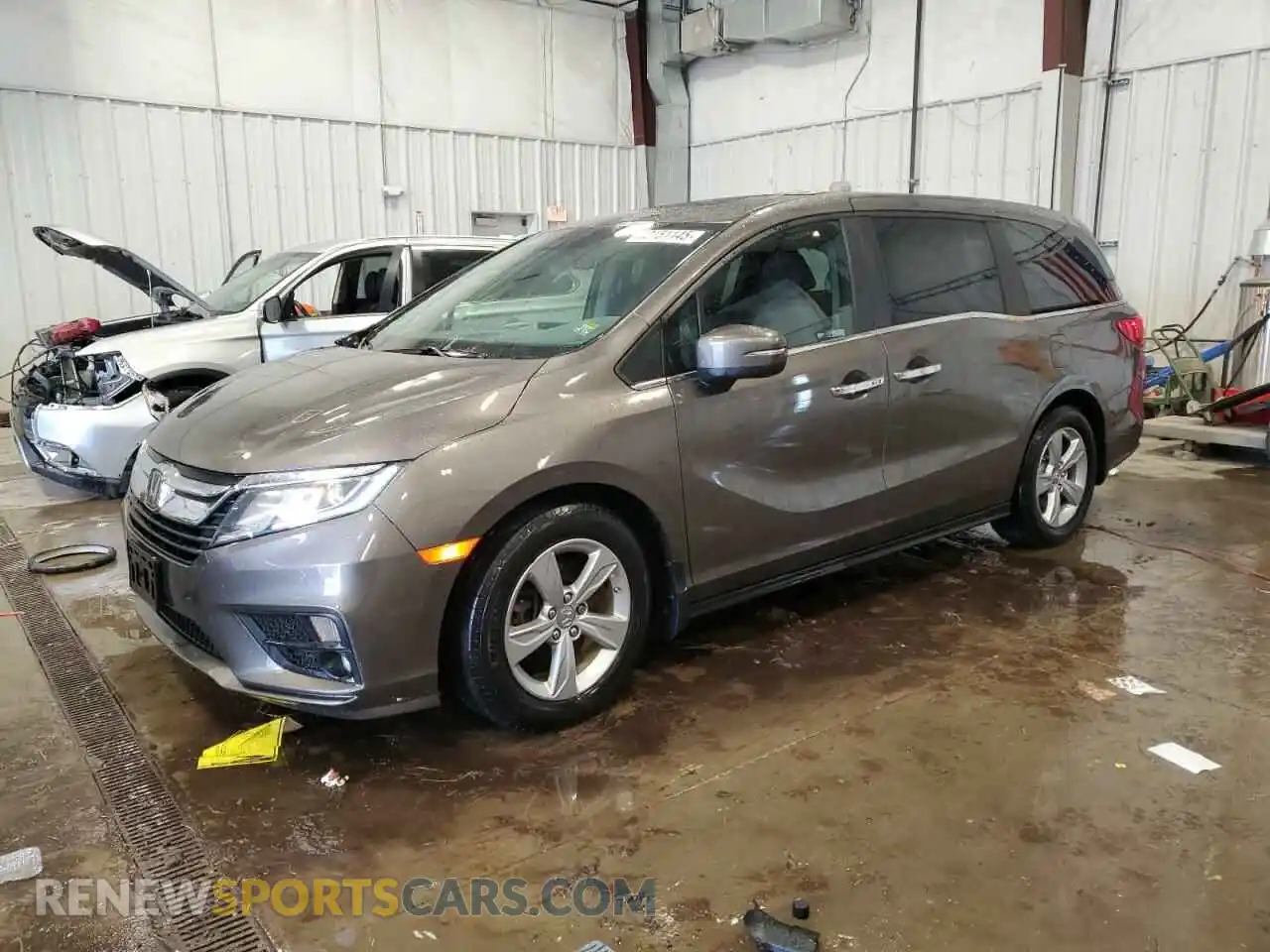 1 Photograph of a damaged car 5FNRL6H72KB138520 HONDA All Models 2019